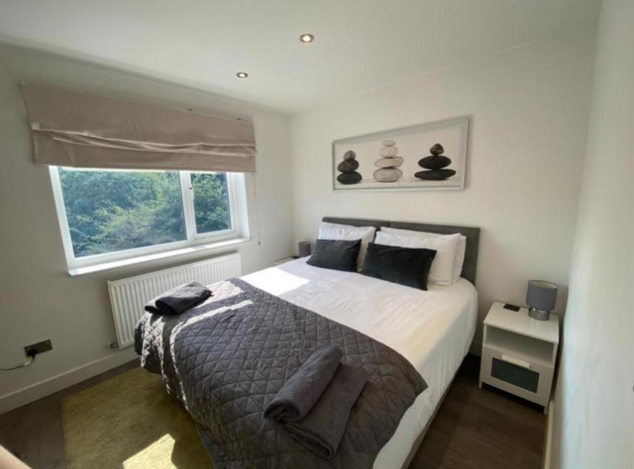 Quiet North London - 2 X Double Bedrooms - Close To Station And 20Mins Central London Totteridge Dış mekan fotoğraf