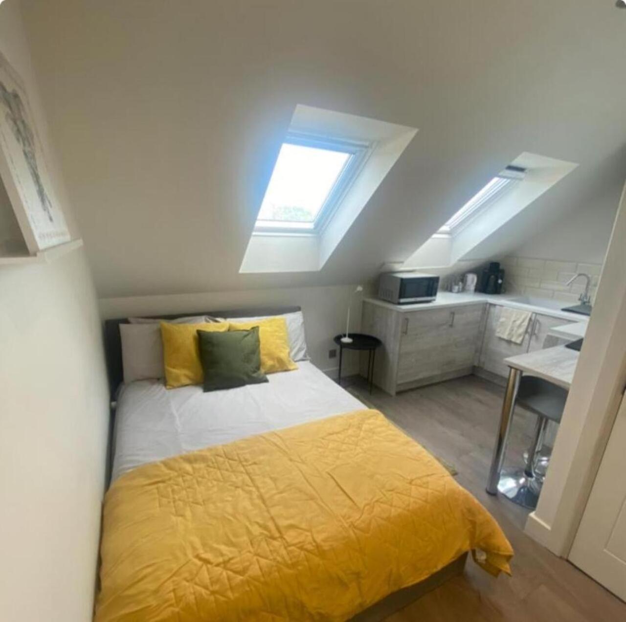 Quiet North London - 2 X Double Bedrooms - Close To Station And 20Mins Central London Totteridge Dış mekan fotoğraf